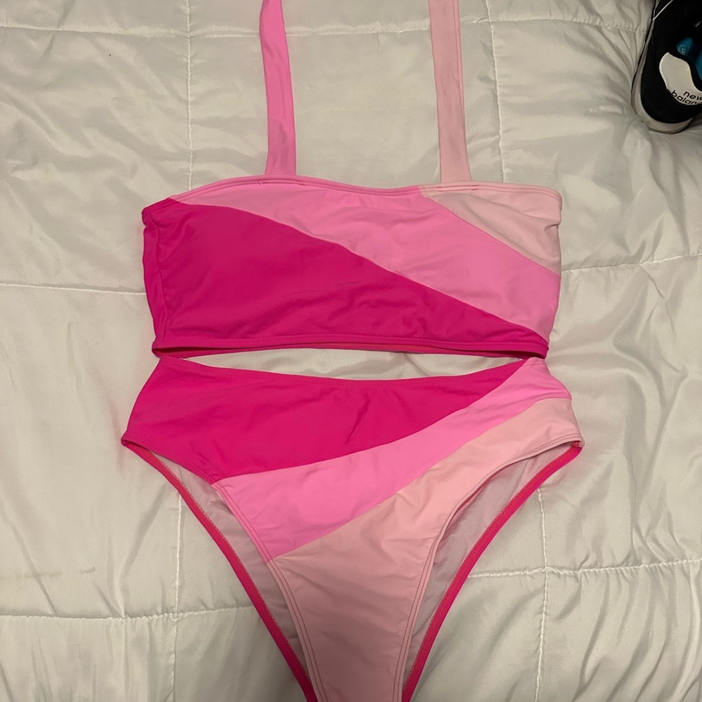 SHEIN Pink Colorblock Two-Piece Bikini